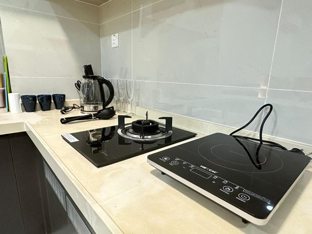 Danga Bay 4pax Highest Floor View Apartment *