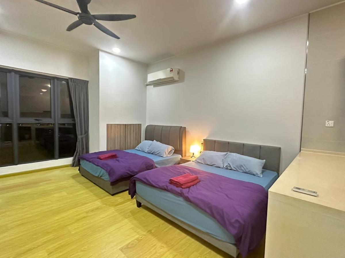 Danga Bay 4pax Highest Floor View Johor Bahru